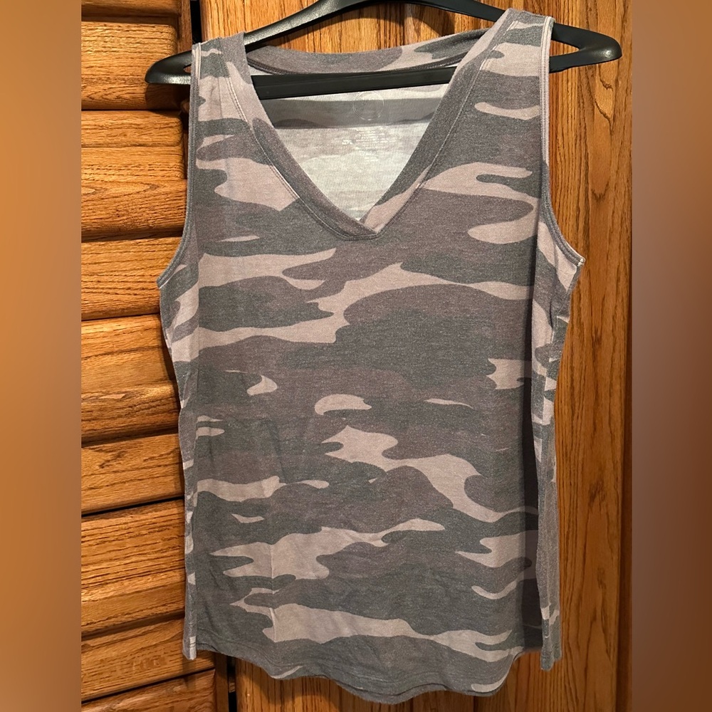 Maurice’s Camo Tank